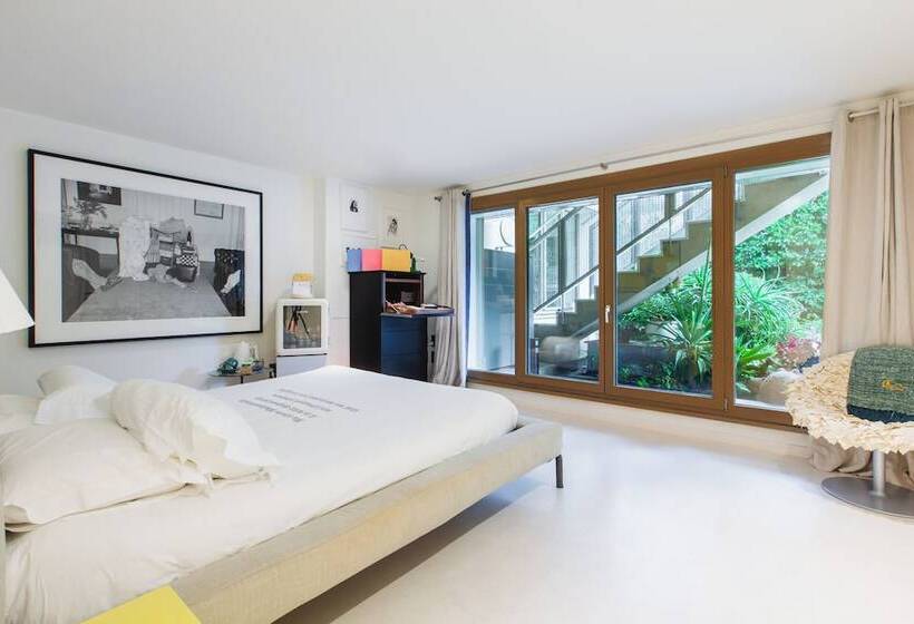 تختخواب و صبحانه The Magic Forte