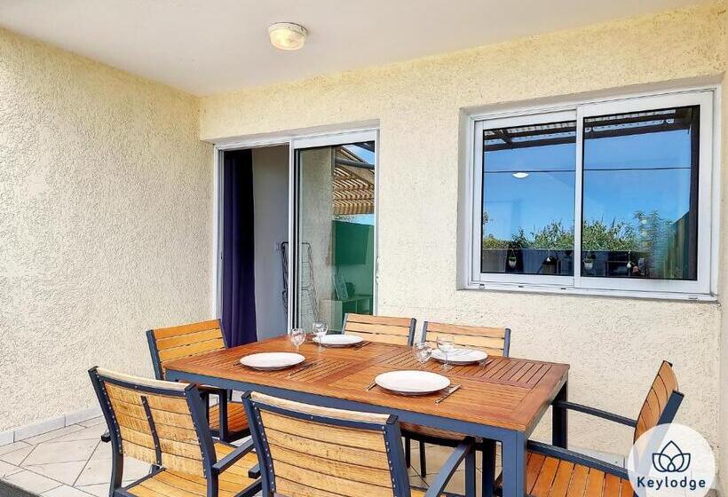 Kaz Luma Joliment Décorée Le Tampon