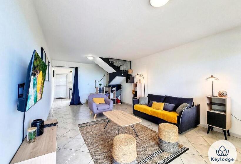 Kaz Luma Joliment Décorée Le Tampon