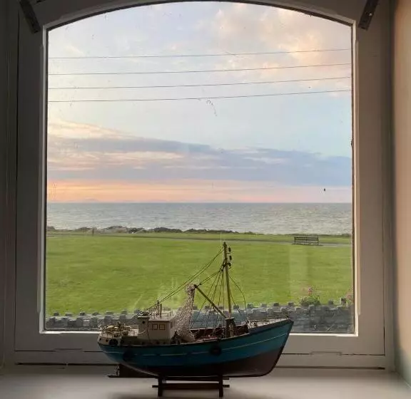 Lifeboat House