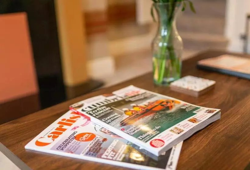 Logan House, Modern And Spacious Townhouse Close To City Centre