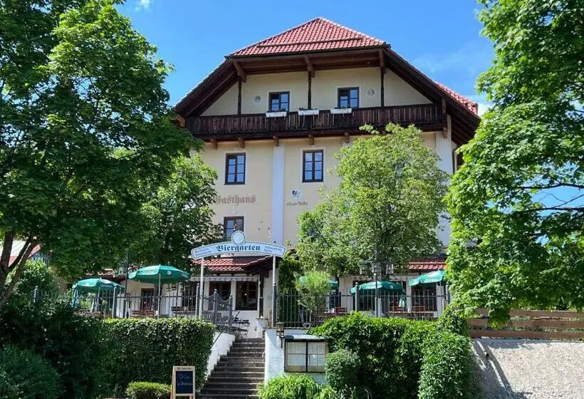 Retkeilymaja Gasthaus Kampenwand Bernau