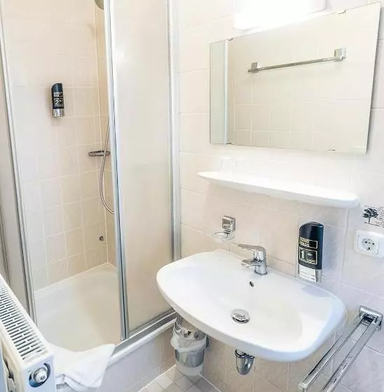 Retkeilymaja Gasthaus Kampenwand Bernau