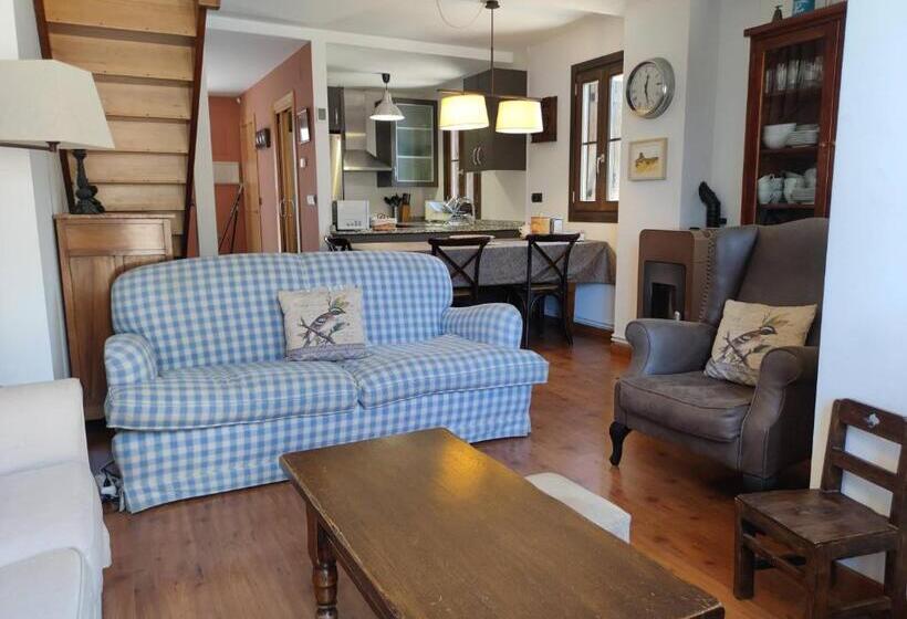 Casa Churdo Tucasaenlospirineos