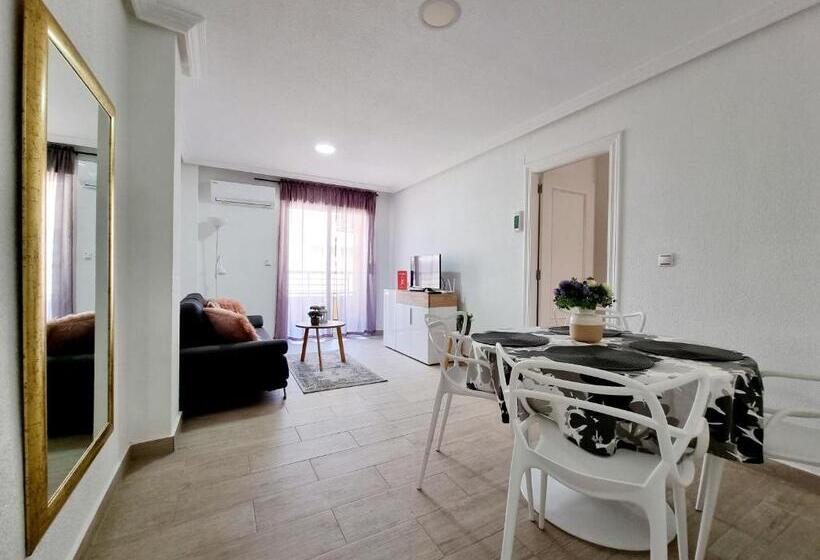 Elegant Apartment In An Excellent Area