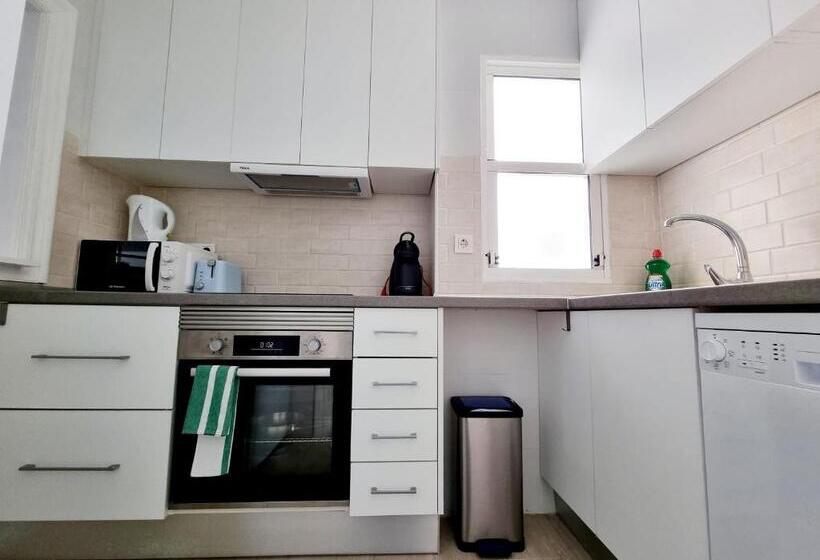 Elegant Apartment In An Excellent Area