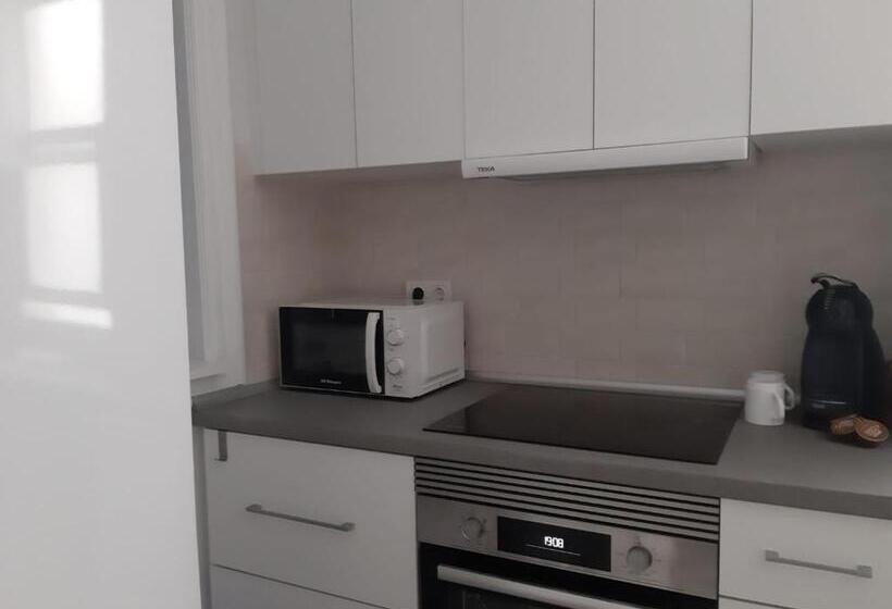 Elegant Apartment In An Excellent Area