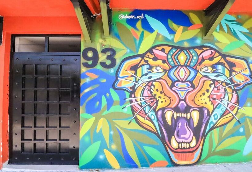 Отель Colmena Monterrey