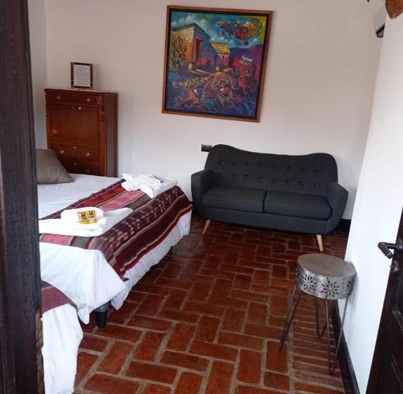 هتل Hostería Aguas Coloradas