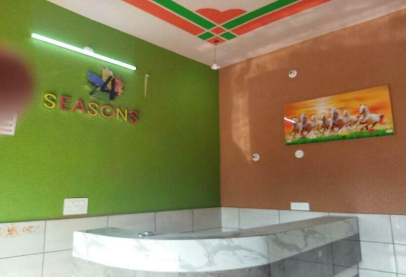 בית מלון כפרי Pop 85307 Four Seaons