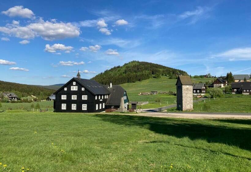 Hotel Pyramida   Jizerka