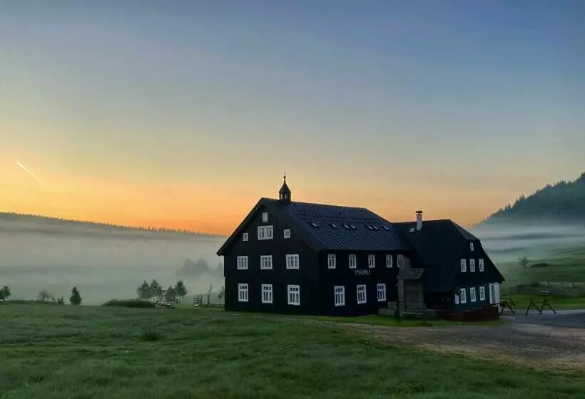 Hotel Pyramida Jizerka