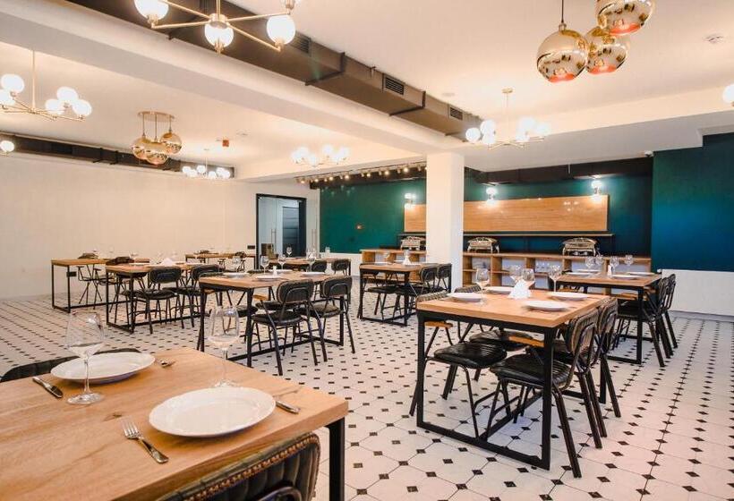 هتل Suatis Resort Kazbegi