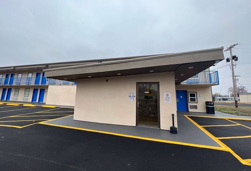 فندق Super 8 By Wyndham Paducah I24 Exit 4