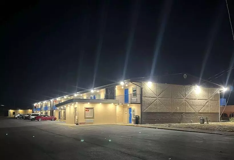 Hotelli Super 8 By Wyndham Paducah I24 Exit 4