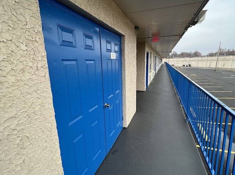 فندق Super 8 By Wyndham Paducah I24 Exit 4