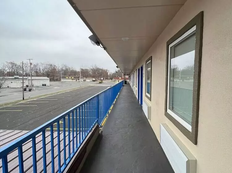 Hotelli Super 8 By Wyndham Paducah I24 Exit 4