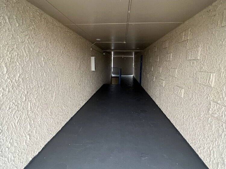 فندق Super 8 By Wyndham Paducah I24 Exit 4