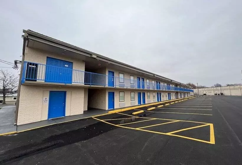 Hotelli Super 8 By Wyndham Paducah I24 Exit 4