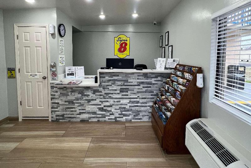 فندق Super 8 By Wyndham Paducah I24 Exit 4