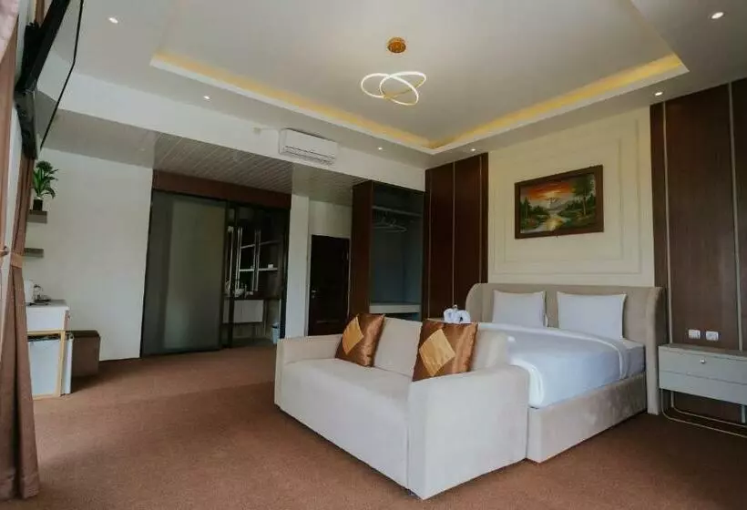 Nirvana Hotel Resort Tetebatu