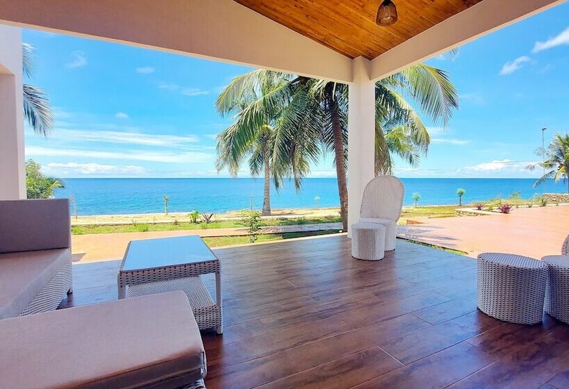 استراحتگاه The Gabayan Riviera