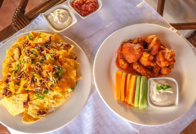 استراحتگاه The Gabayan Riviera