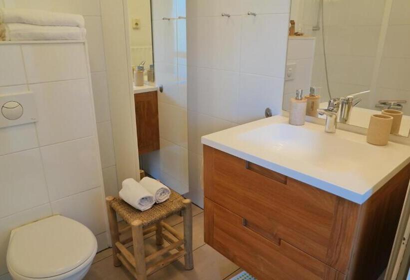 Strandgeluk, Joost De Moorstraat 6