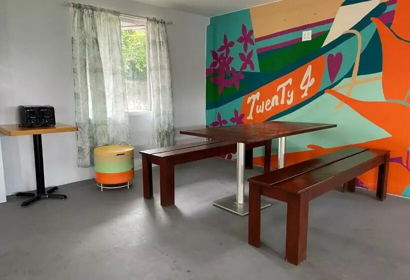 Twenty4 Hostel