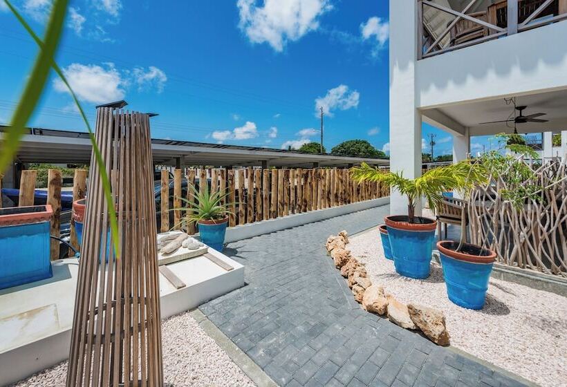 Bloozz Resort Bonaire