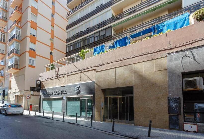 El Velero En La Playa Victoria Grupo Ac Gestion