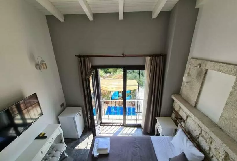 هتل Pan Alaçatı