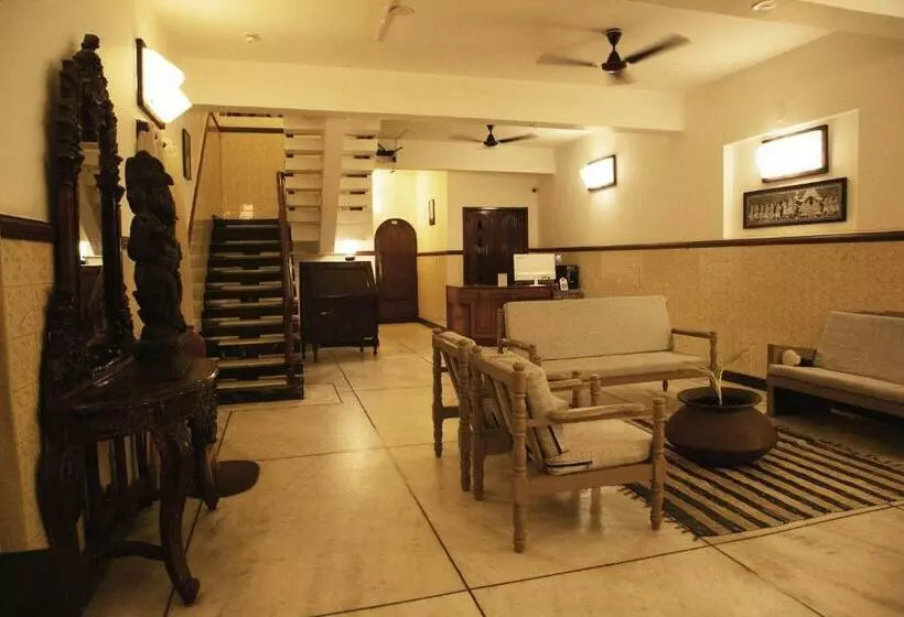 پانسیون La Ruelle Guest House