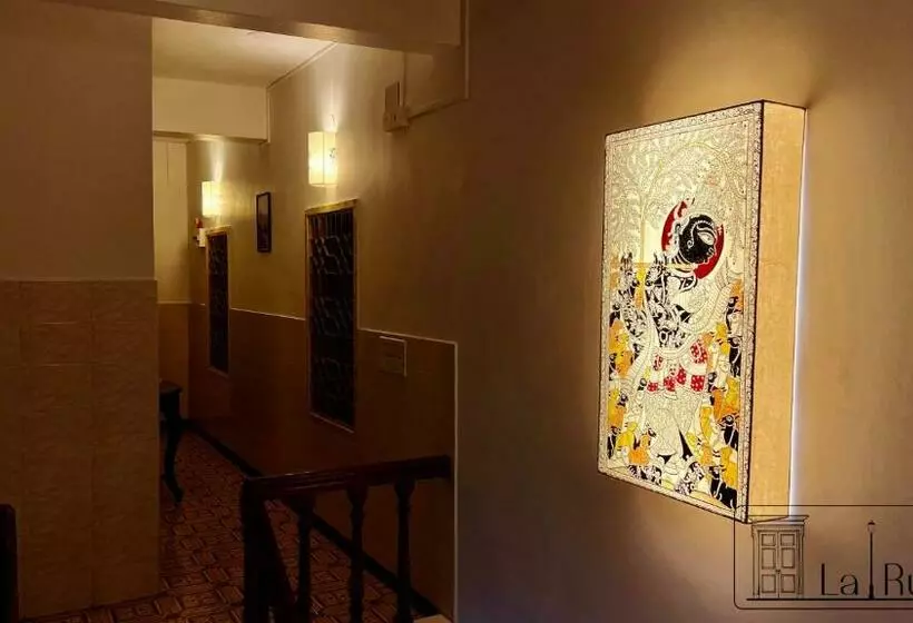 پانسیون La Ruelle Guest House