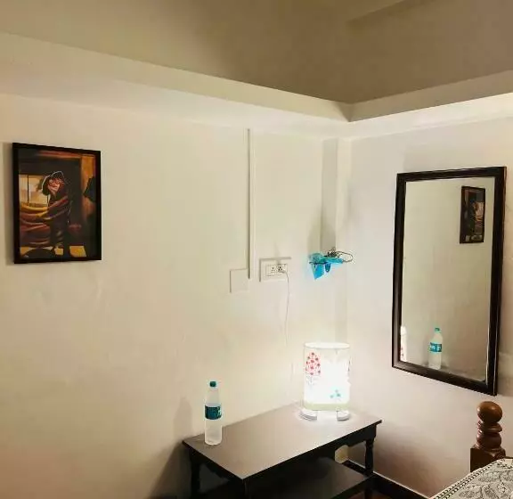 پانسیون La Ruelle Guest House