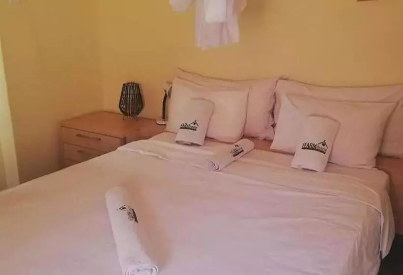 پانسیون The Farmhouse Boutique Guesthouse And Beergarden Cc