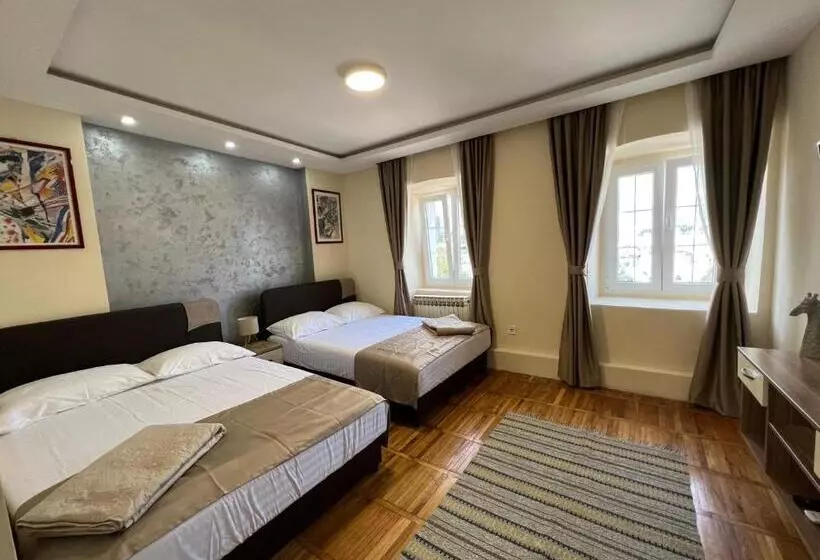 Regina Apartments