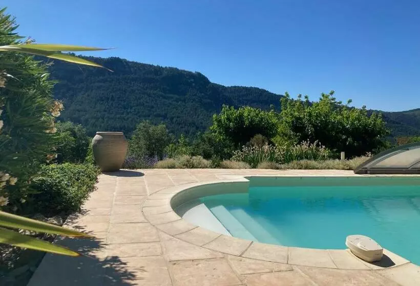 Aamiaismajoitus (B&B) Villa Câline Chambres D Hôtes