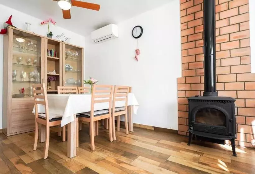 Casa Uly 2