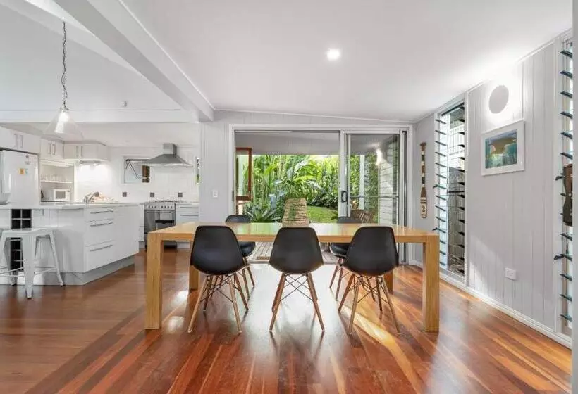 Dwyer St Great Family Beach House