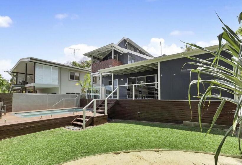 Dwyer St Great Family Beach House