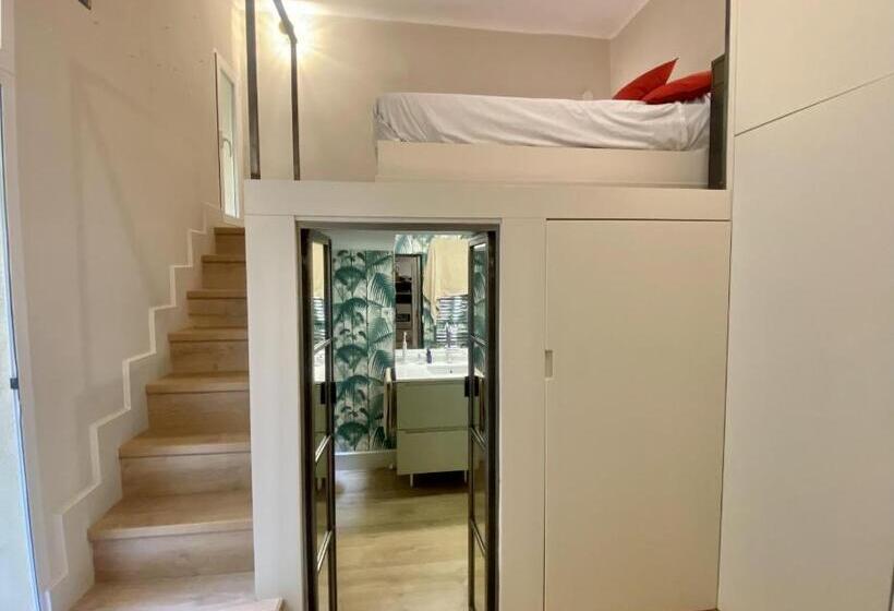 For You Rentals Apartment With Beautiful Private Terrace In The Center Of Madrid Car19