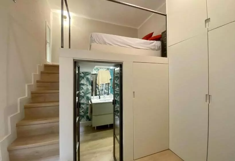 For You Rentals Apartment With Beautiful Private Terrace In The Center Of Madrid Car19