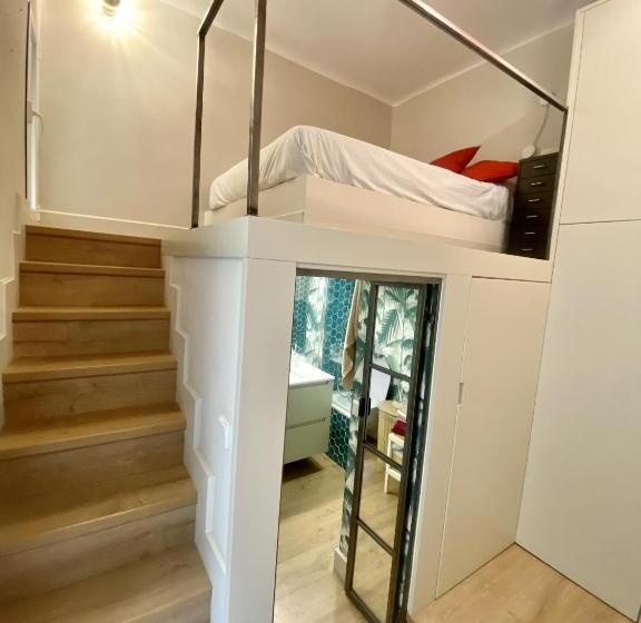 For You Rentals Apartment With Beautiful Private Terrace In The Center Of Madrid Car19