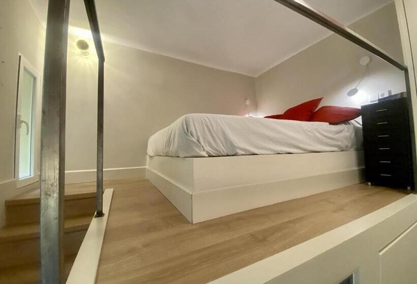 For You Rentals Apartment With Beautiful Private Terrace In The Center Of Madrid Car19