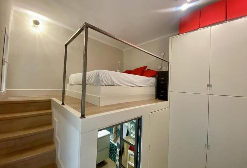 For You Rentals Apartment With Beautiful Private Terrace In The Center Of Madrid Car19