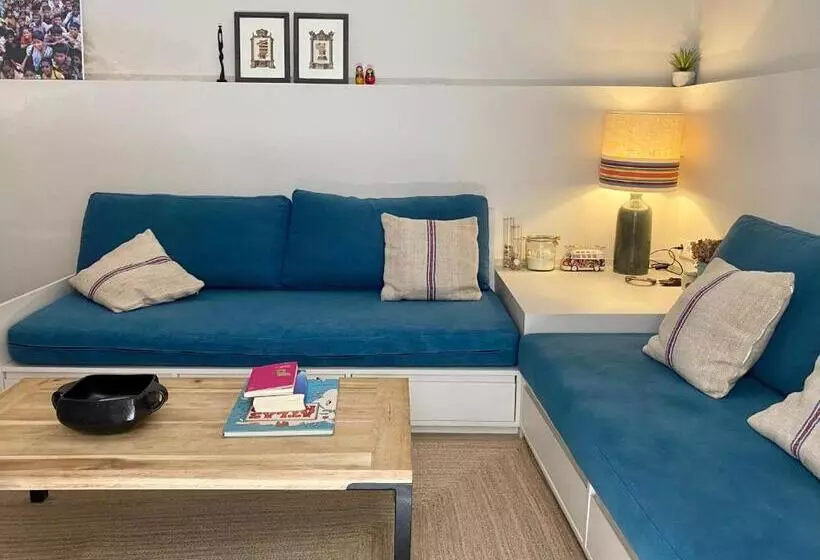 For You Rentals Apartment With Beautiful Private Terrace In The Center Of Madrid Car19