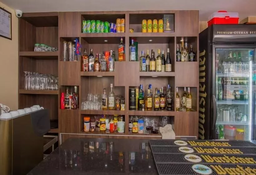 ホテル Airport Deepshree