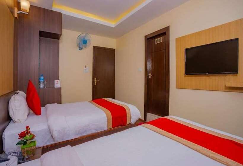 هتل Airport Deepshree