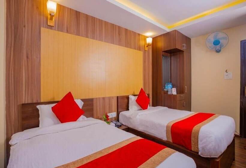 هتل Airport Deepshree